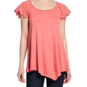 NEW Neiman Marcus top with eyelet cap sleeves